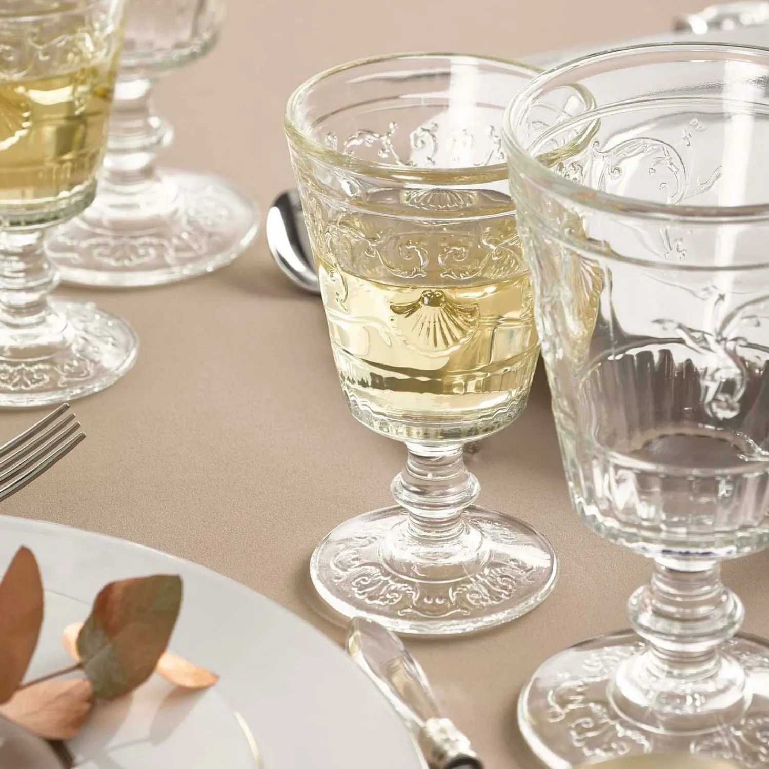 versaille_french_wine_glass_1-1.webp Versaille French Wine Glass>Roger's Gardens Cheap